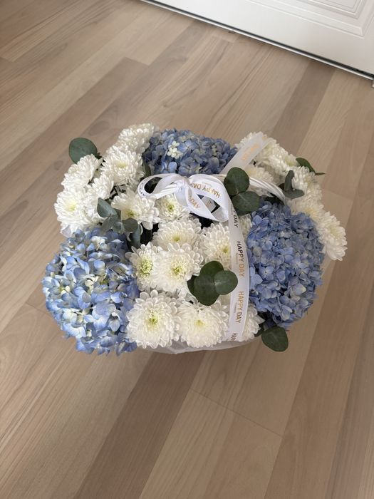 Букет цветов продам