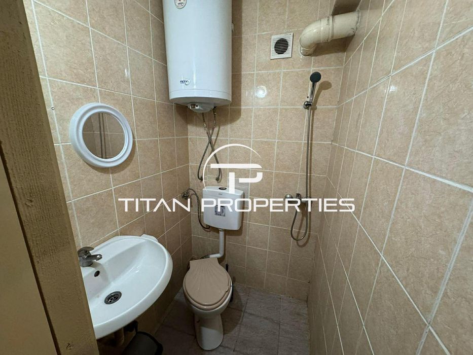 Дава се под наем Двустаен апартамент в Варна, Център - 43 кв.м за 281 € - Снимка #5