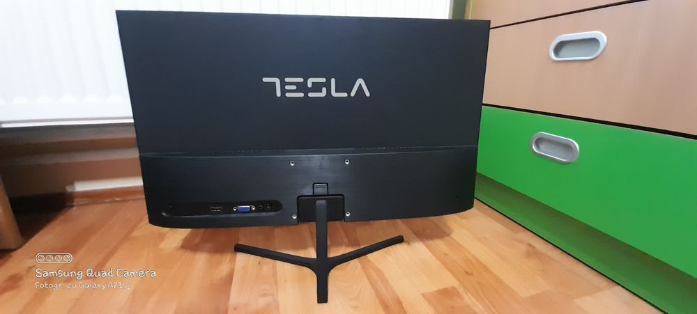 Monitor Tesla 22MC345BF