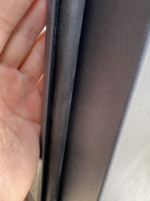 Входная дверь двустворчатая