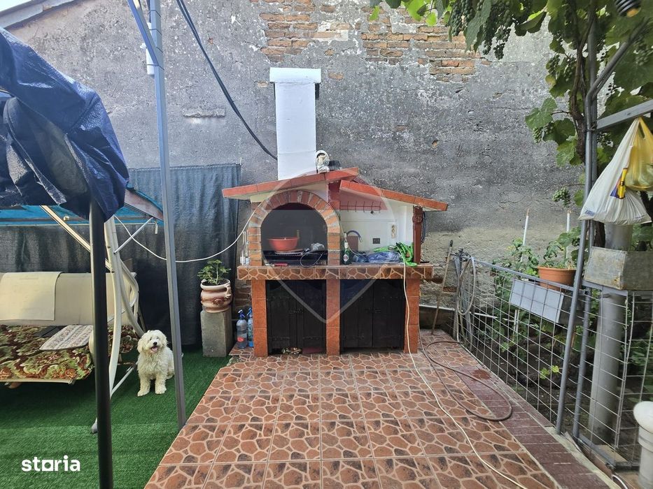 Casă / Vilă cu 4 camere de vânzare în zona Prelungirea Ferentari