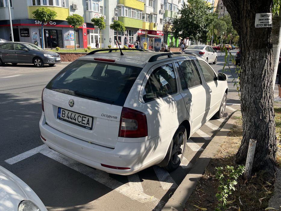 SKODA Octavia 2012 — imagine 3