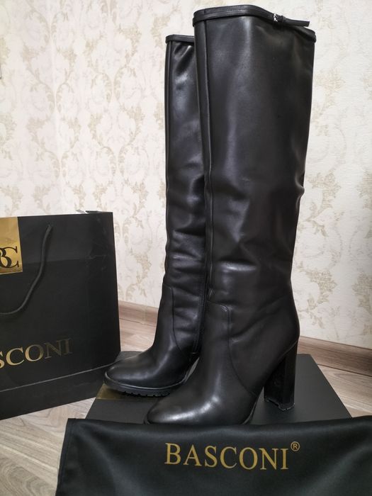 Продам зимний обувь