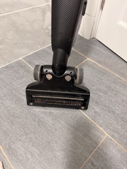 Aspirator vertical Philips PowerPro Aqua