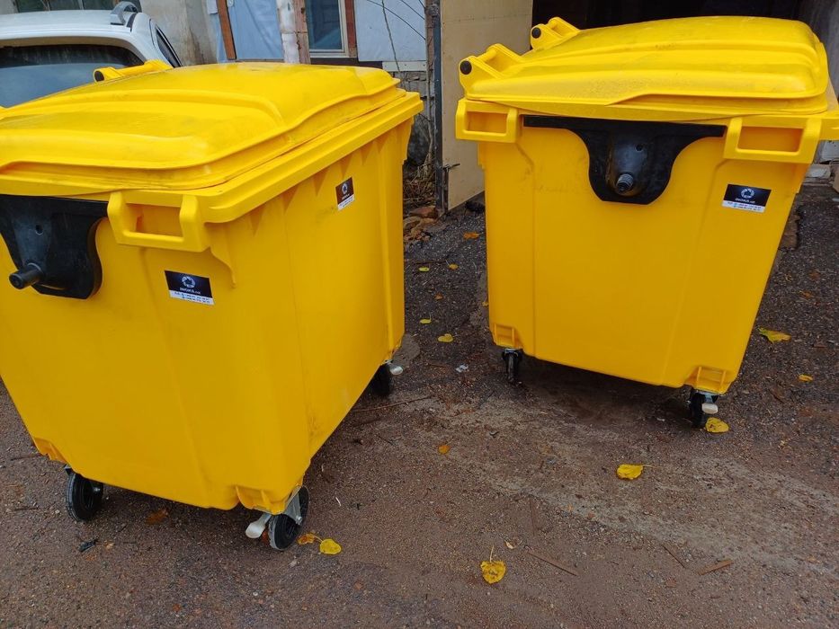 Мусорный бак  1100л