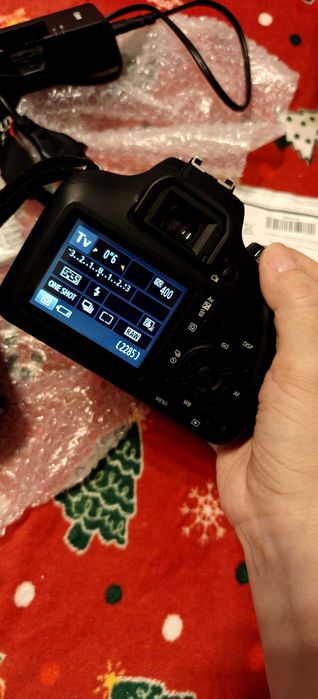 Cameră Canon EOS 4000D