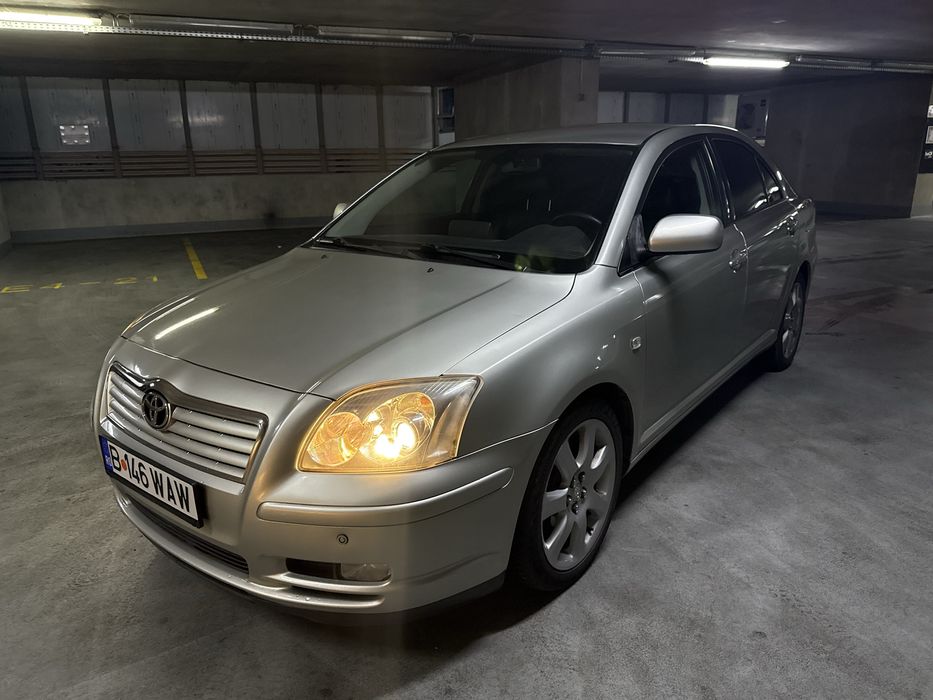 Toyota Avensis  2004