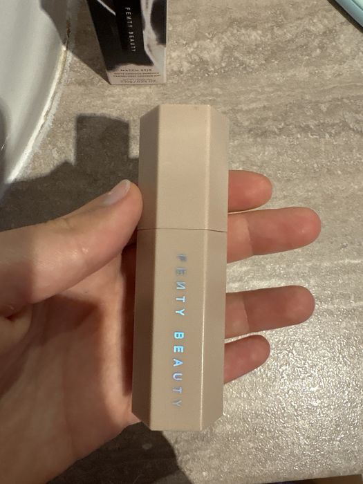 Fenty beauty match stix nuanța mocha 03