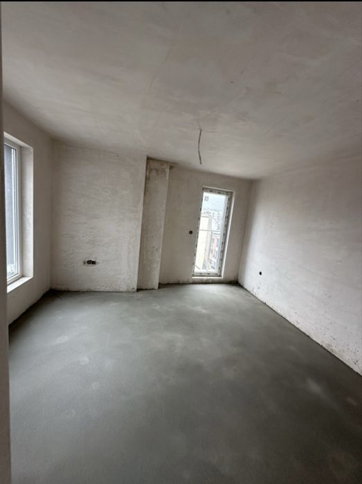 Продава се Тристаен апартамент в Варна, Автогара - 110 кв.м за 1819 €/кв.м - Снимка #6