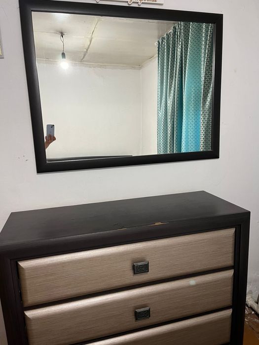 Комод продам с зеркалом