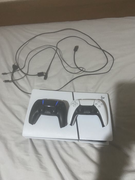 PS 5 със игри дигитални