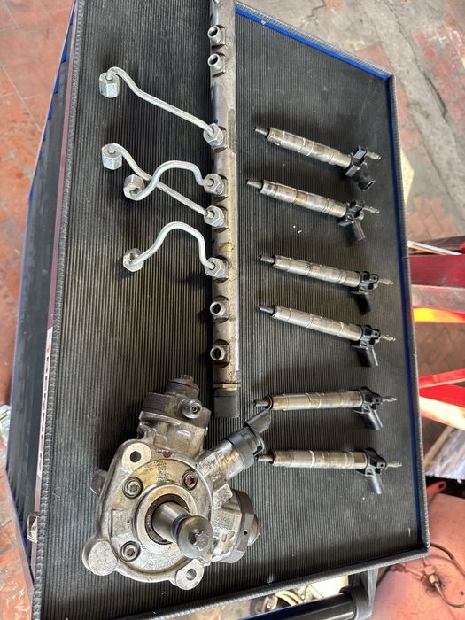 Дюзи помпа реял за бмв 3.5d 313кс