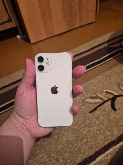 Продается айфон 12 мини