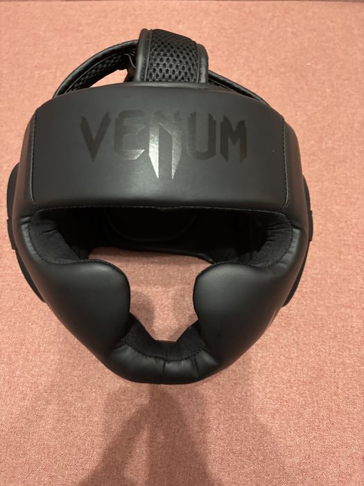 Echipament Kickboxing Venum negru