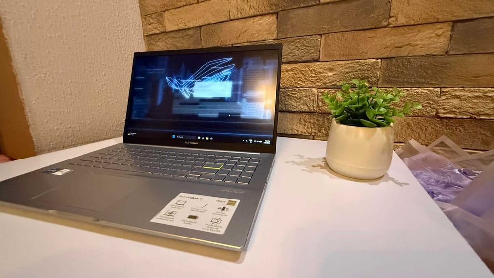 Asus Vivobook 15 K513 | i5-1135G7 | 16GB RAM | 512GB SSD | Като нов!