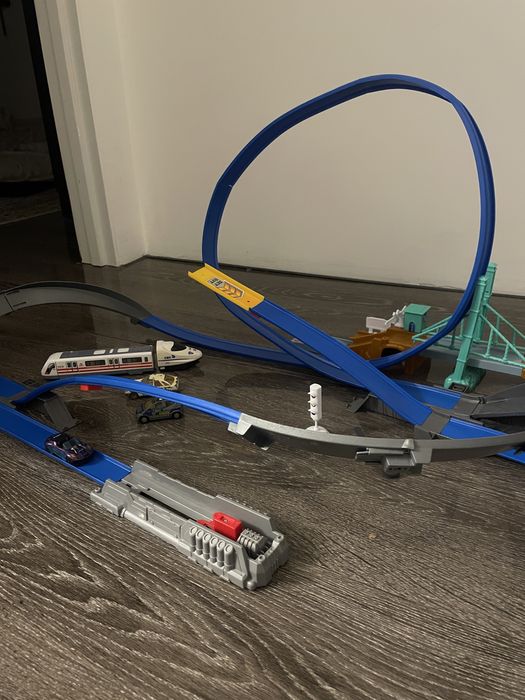 Игрушечная трасса