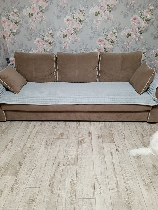 Раскладной диван,  б/у