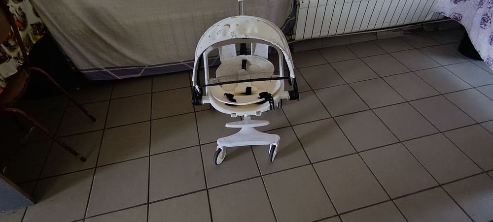 Căruț de bebelus