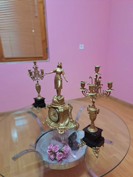 Каминен часовник