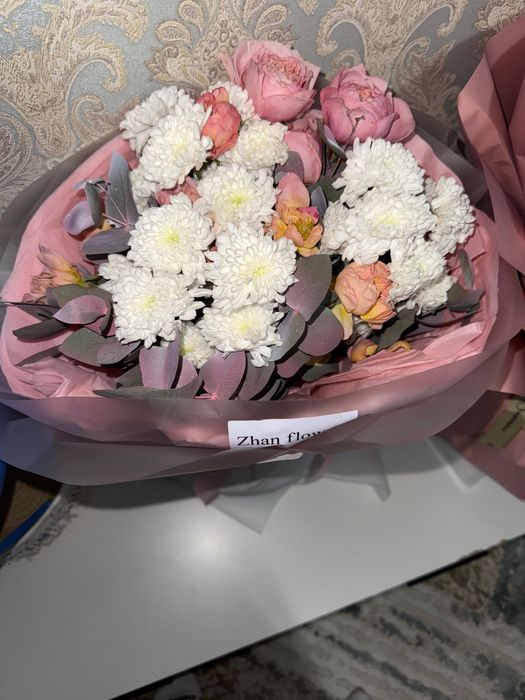 цветы, свежие, 3 разные букеты