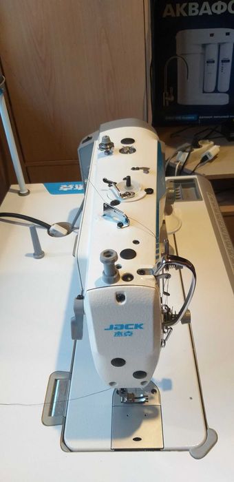 JACK A2b Швейная машина состояние почти новое!