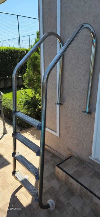 Стълба за басейн с преливник – модел Overflow, Flexinox