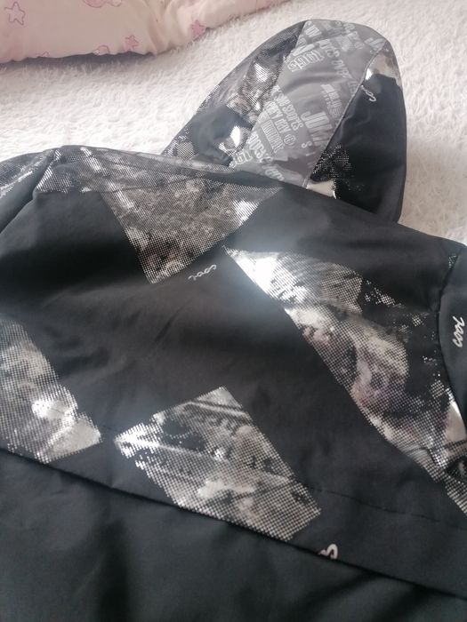 Продам куртку размер 30-32