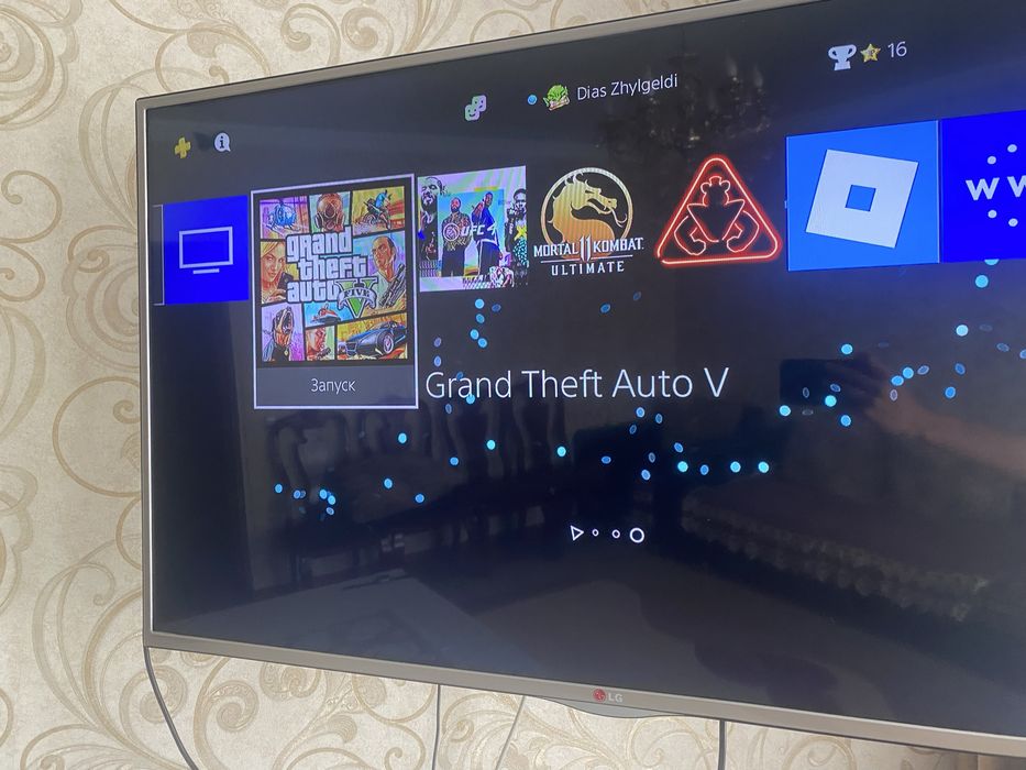 Ps 4 slim продам два джойстика