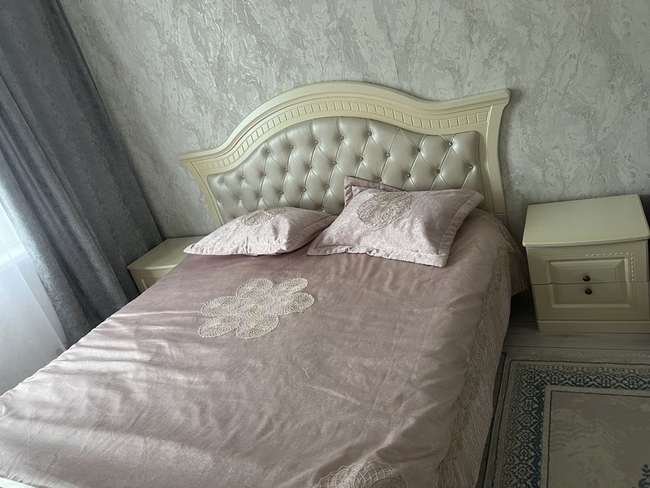 Гарнитур саттылады багасы кол жетiмді