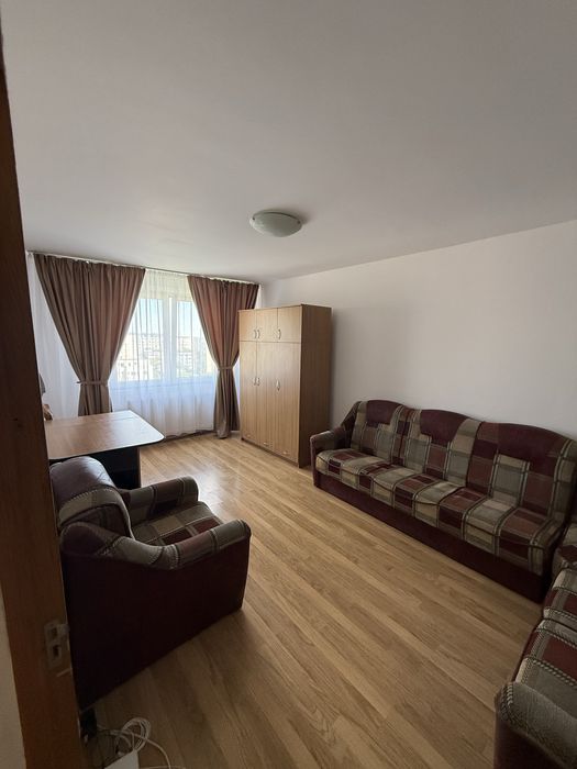 Proprietar, inchiriez apartament 2 camere decomandat