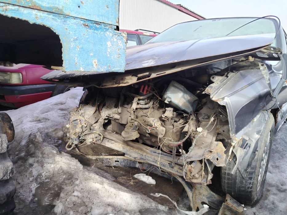 Продам пассат в аварийном состояний