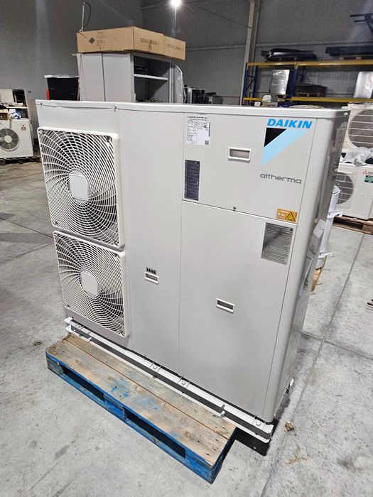 Термопомпа Daikin Altherma - 14 KW - моноблок - EDHQ014BB6V3