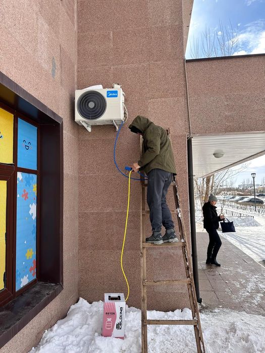Установка кондиционеров, обслуживание, заправка профессиональная.