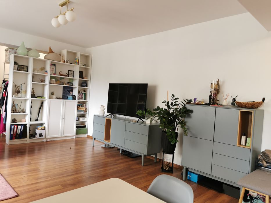Proprietar inchiriez apartament spatios cu 2 camere, cu loc de parcare, Pipera