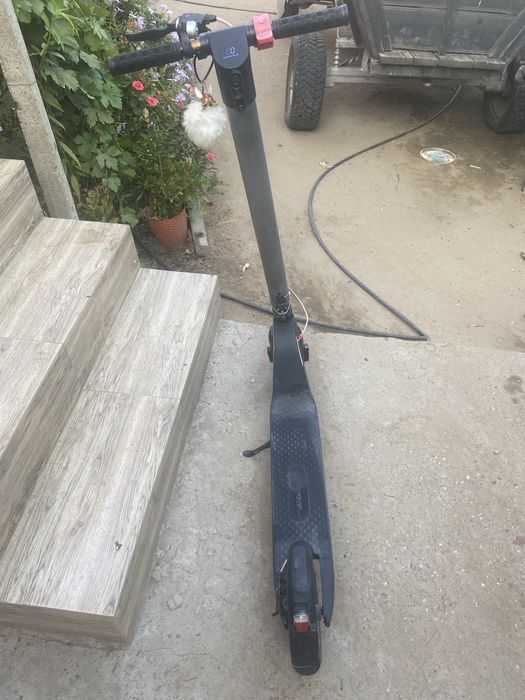 Trotineta electrica Akai