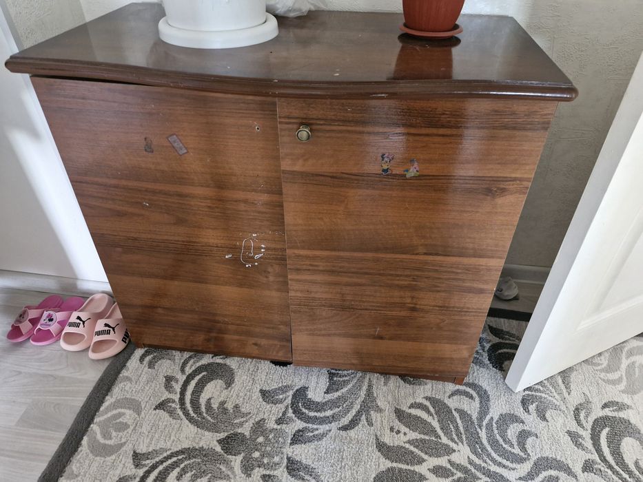 Тумба коричневая