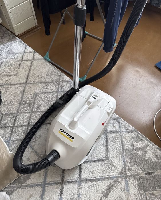 Продам пылесос karcher с аквафильтром