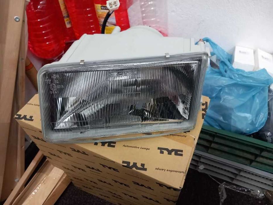 FAR NOU iveco daily DREAPTA