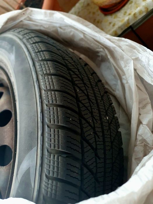 Roti cu janta de tabla 185/65 R14 Iarna