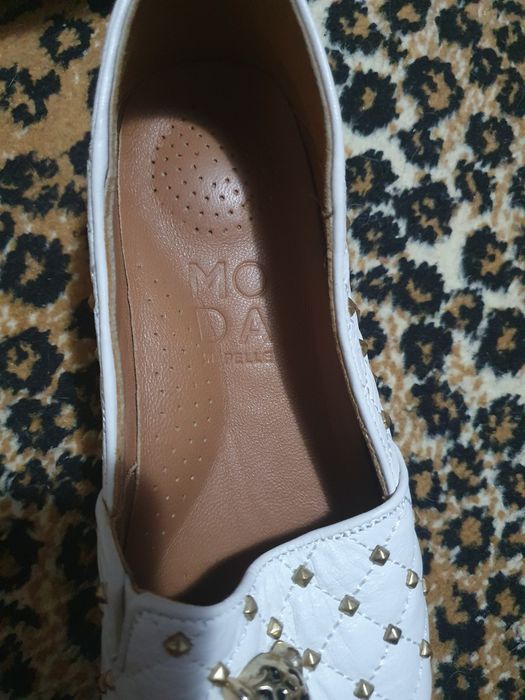 Pantofi din piele naturala