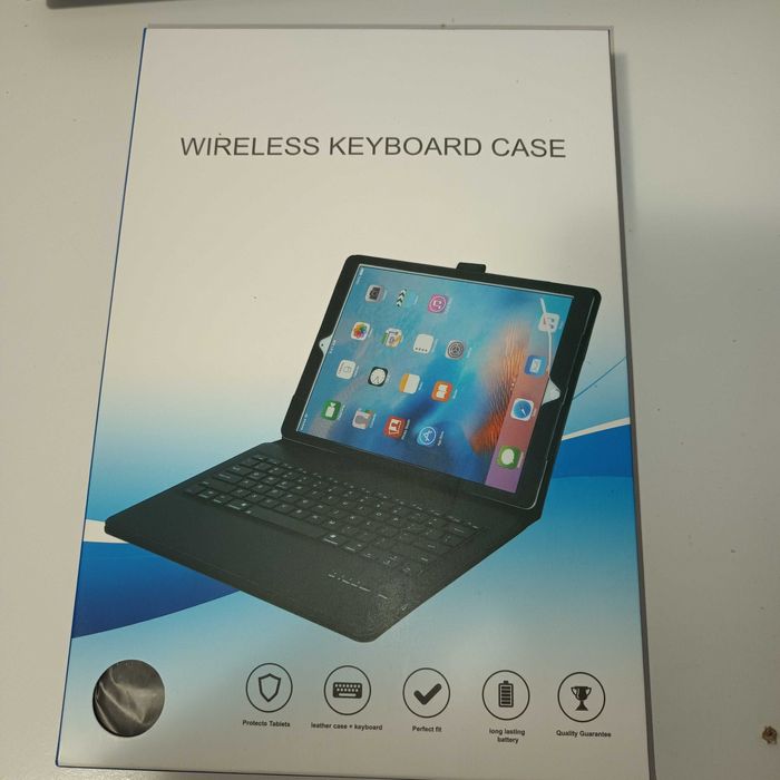 Husa cu tastatura Wireless universala detasabila pentru tableta 7"-8".