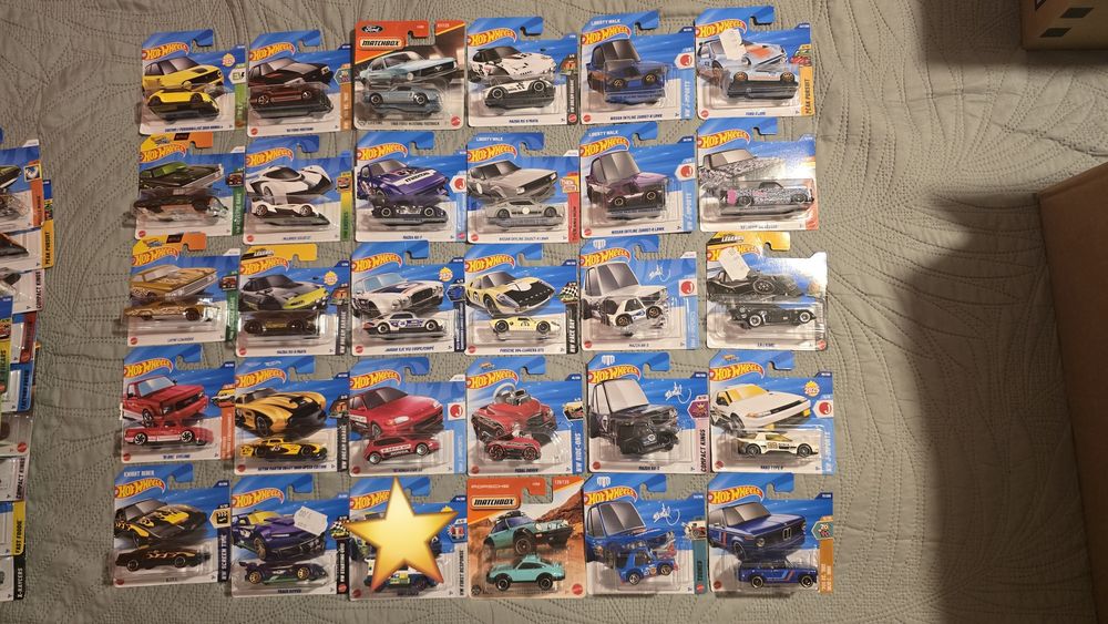 Hot wheels 30 bucati 270 alegeți poza