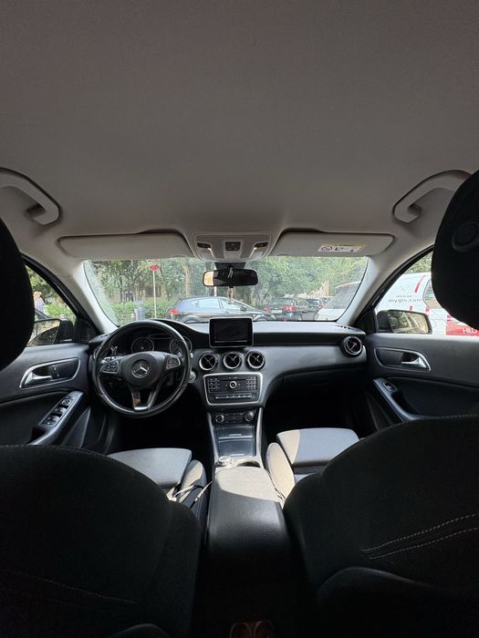 Mercedes-Benz A180 | 1.6 Benzină | Automată | 122 CP