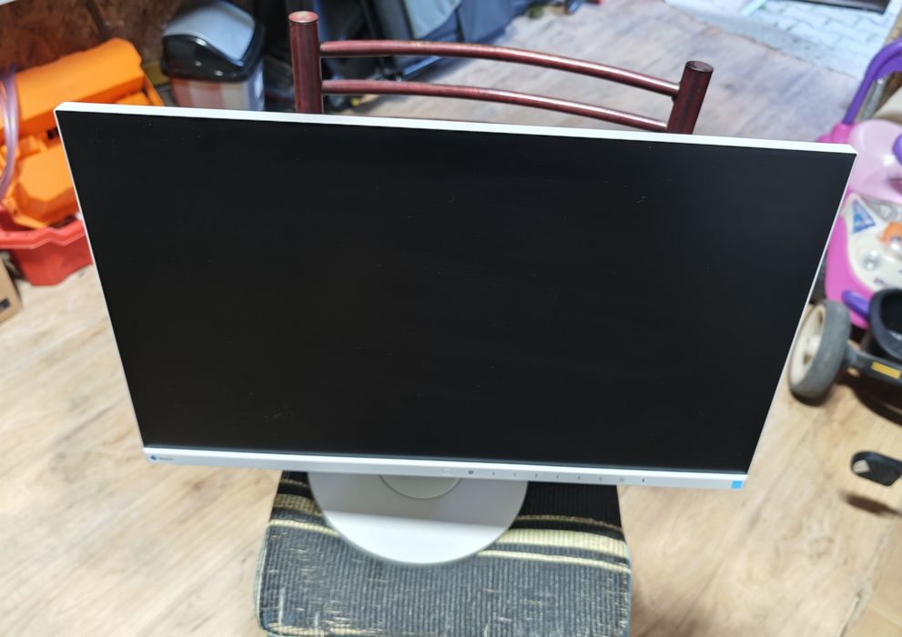 LCD монитор EIZO FlexScan EV2450.