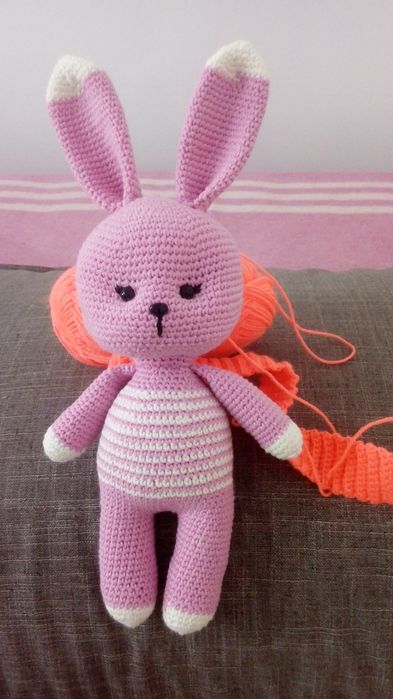 Вязаные крючком шляпы, игрушки