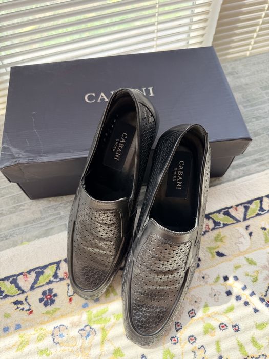 Продам мужские туфли Cabani