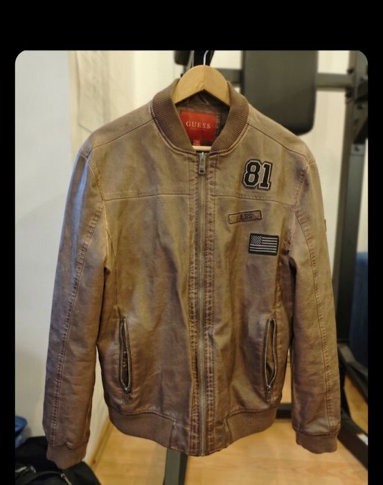 Geacă bomber Guess de piele