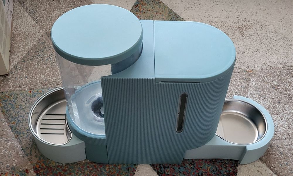 Hranitor animale / dispenser apa si mancare pisici si caini Tiaki