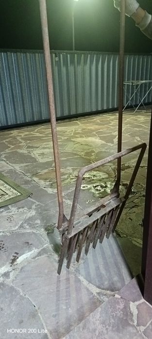Продам кирпич, и Чудо лопата "Торнадика"