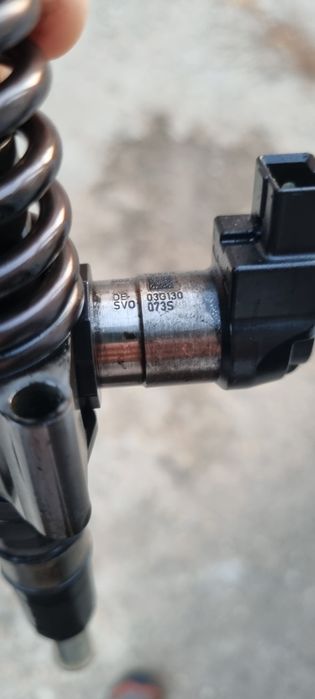Injectoare VW Passat B6 2.0 TDI BKP 03G130073S